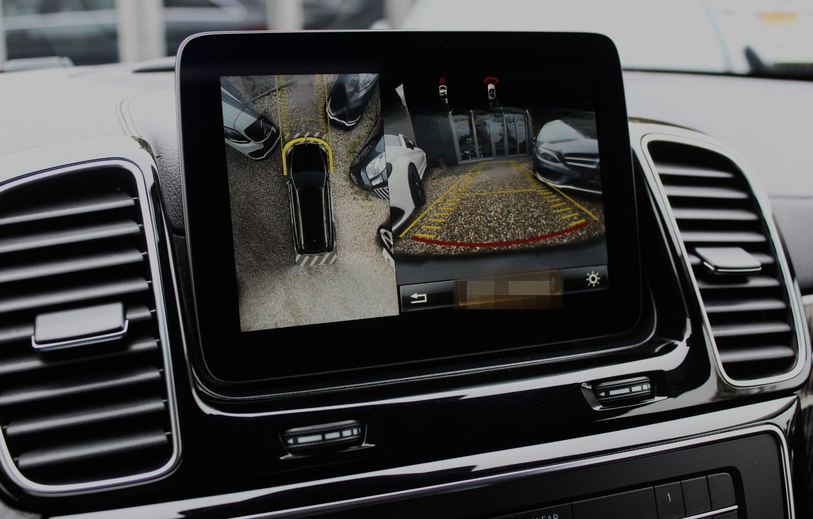 Mercedes-Benz GLS 350 d 4MATIC AMG 9-G KEYLESS CARBON TV WEBAS foto 25