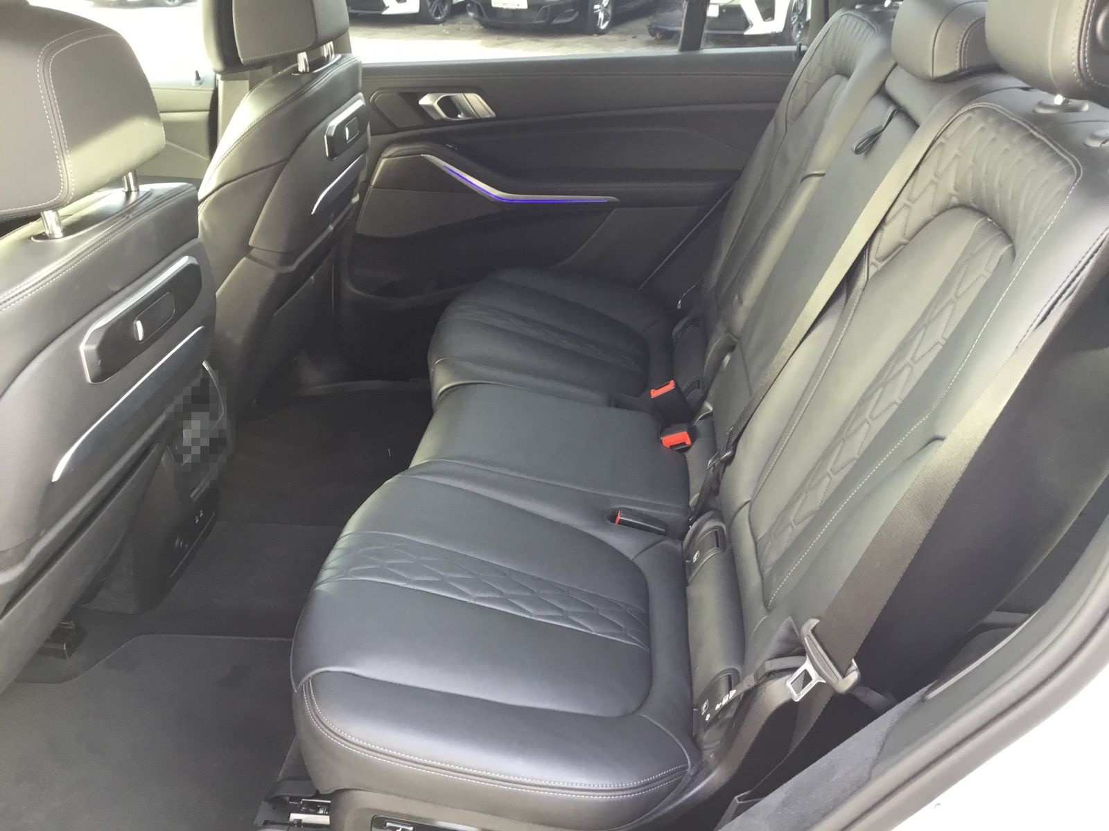 BMW X7 M60i PANO SKY+STANDHZ+KAMERA+ACC+AHK foto 17