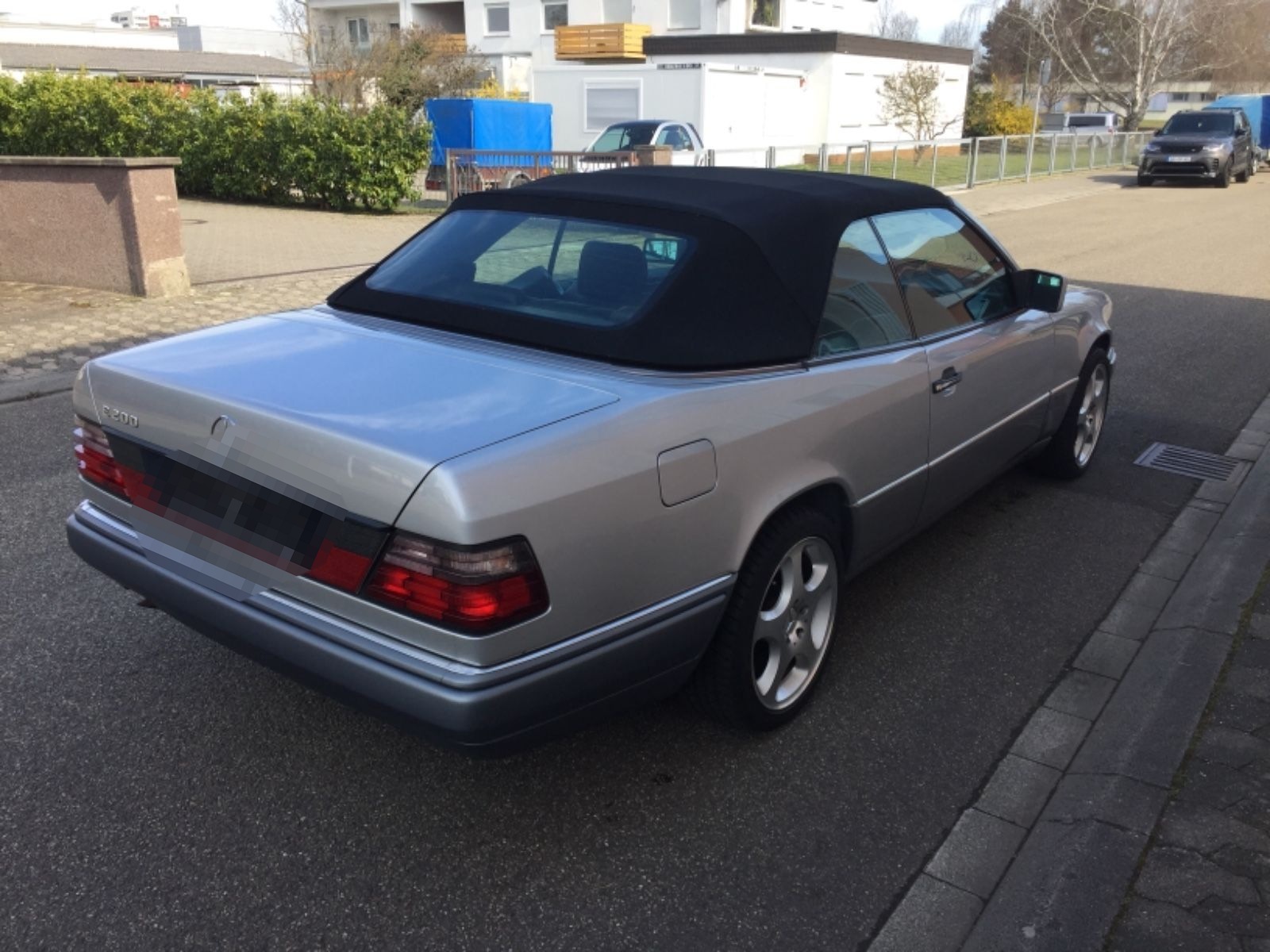 Mercedes-Benz E 200 # Cabrio # Autom.# Leder# H-Kennzeichen foto 2