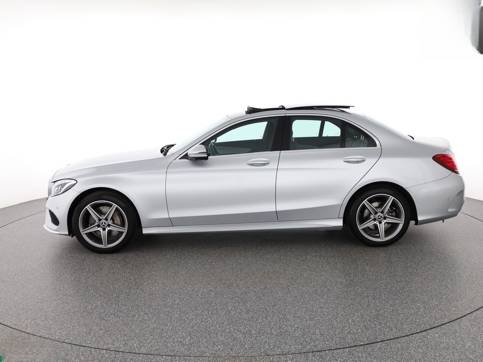 Mercedes-Benz C 300 AMG AIRMATIC HUD,360GRAD,COMAND,DISTRO,AHK foto 2