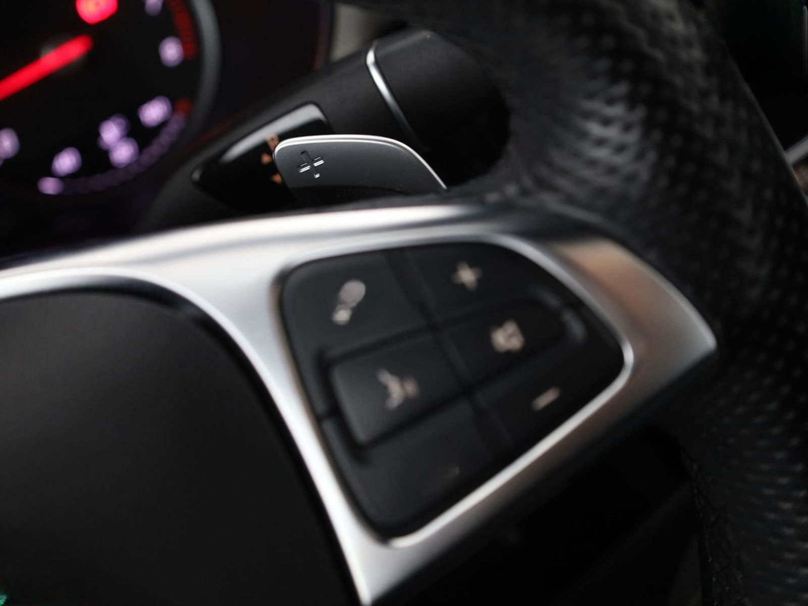 Mercedes-Benz C 300 AMG AIRMATIC HUD,360GRAD,COMAND,DISTRO,AHK foto 18