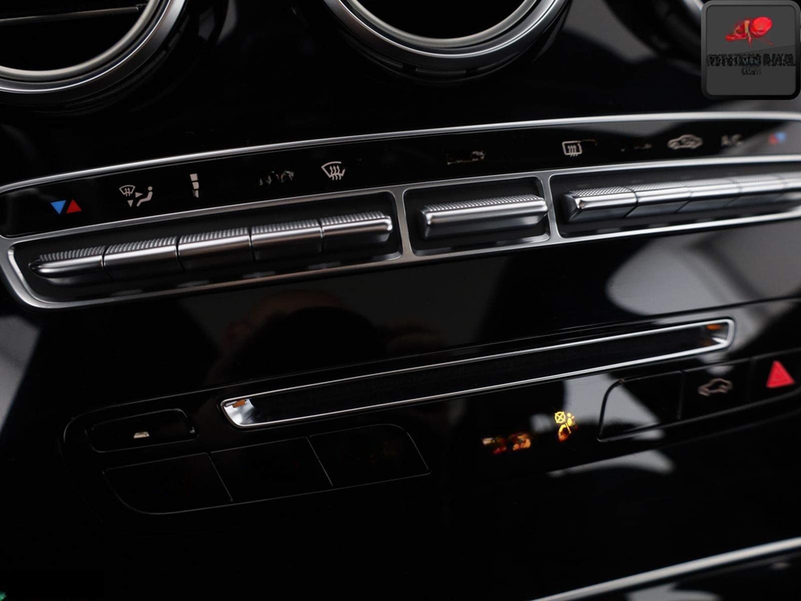 Mercedes-Benz C 300 AMG AIRMATIC HUD,360GRAD,COMAND,DISTRO,AHK foto 23