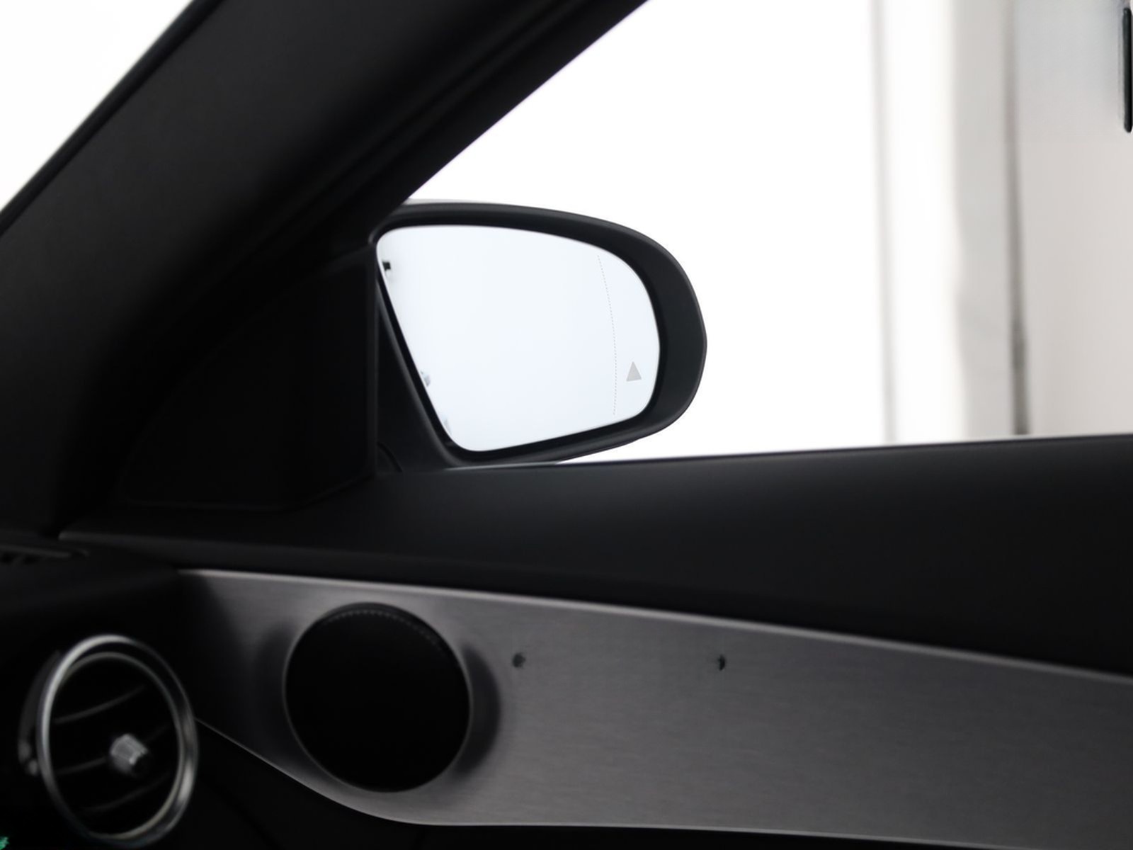 Mercedes-Benz C 300 AMG AIRMATIC HUD,360GRAD,COMAND,DISTRO,AHK foto 25