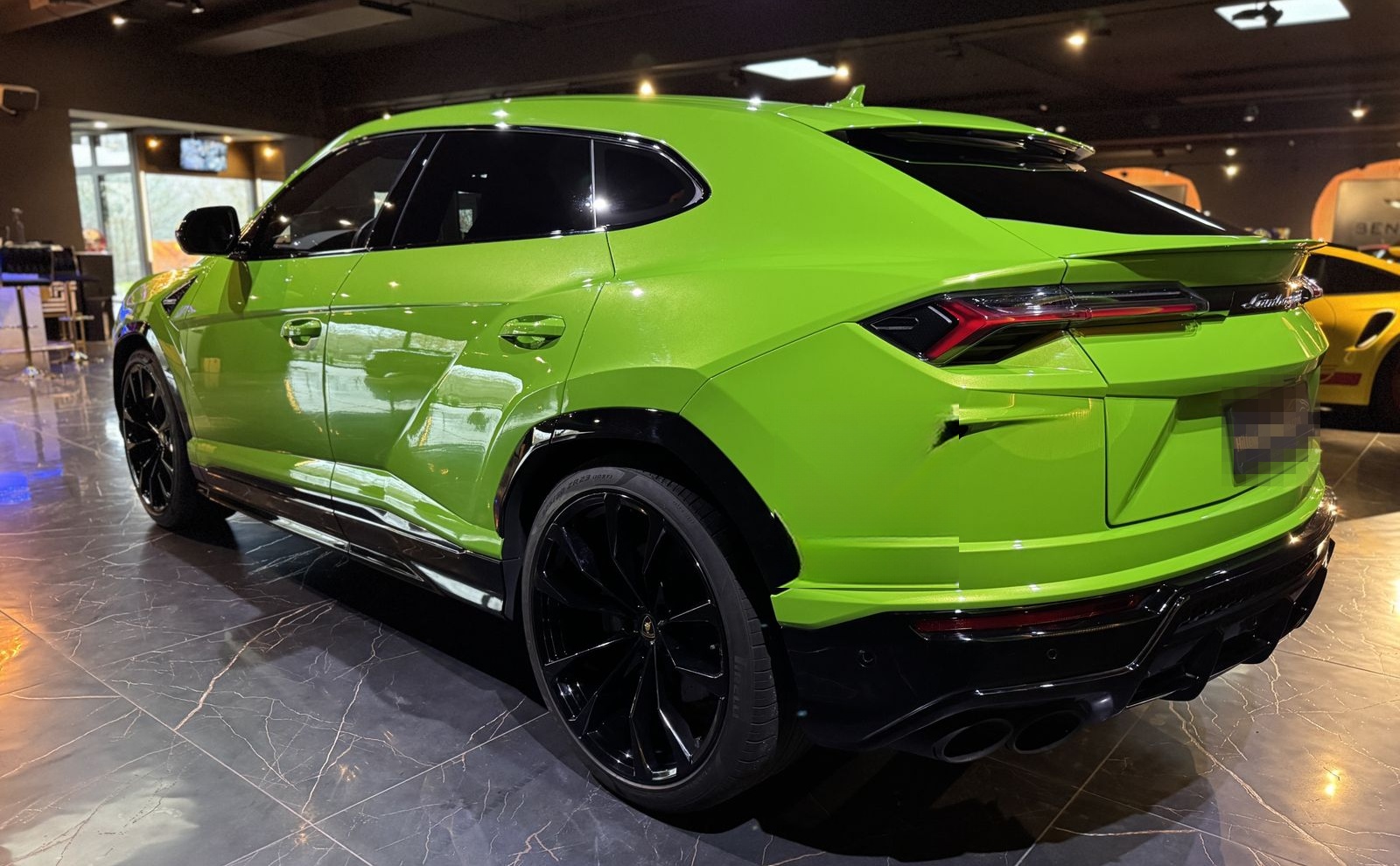 Lamborghini Urus Garantie 06/26*Reifen neu*23Zoll*B&O*Pano  foto 6