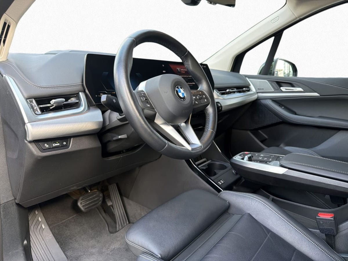 BMW 223i xD AT Luxury AdLED DAPr AktivSi Pano HK AHK foto 16