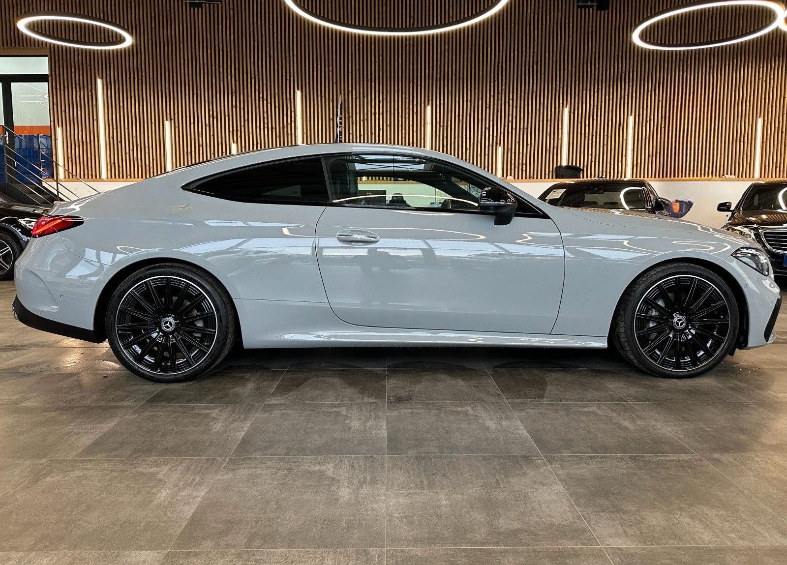 Mercedes-Benz CLE 300 Coupe 4Matic *Designo*AMG Line*Kamera* foto 16