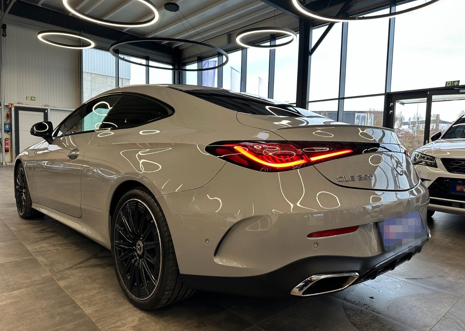 Mercedes-Benz CLE 300 Coupe 4Matic *Designo*AMG Line*Kamera* foto 7