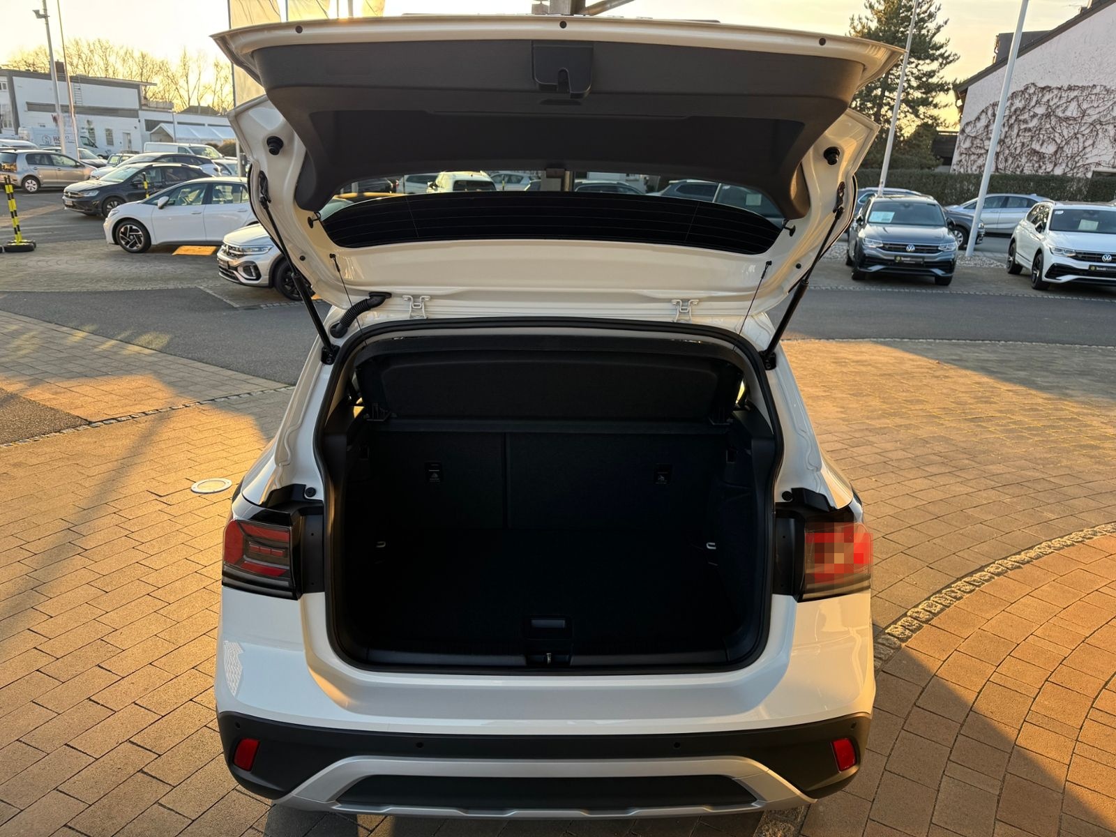 Volkswagen T-Cross 1.0 TSI Life APP/ACC/NAVI/ALLSEASON foto 8