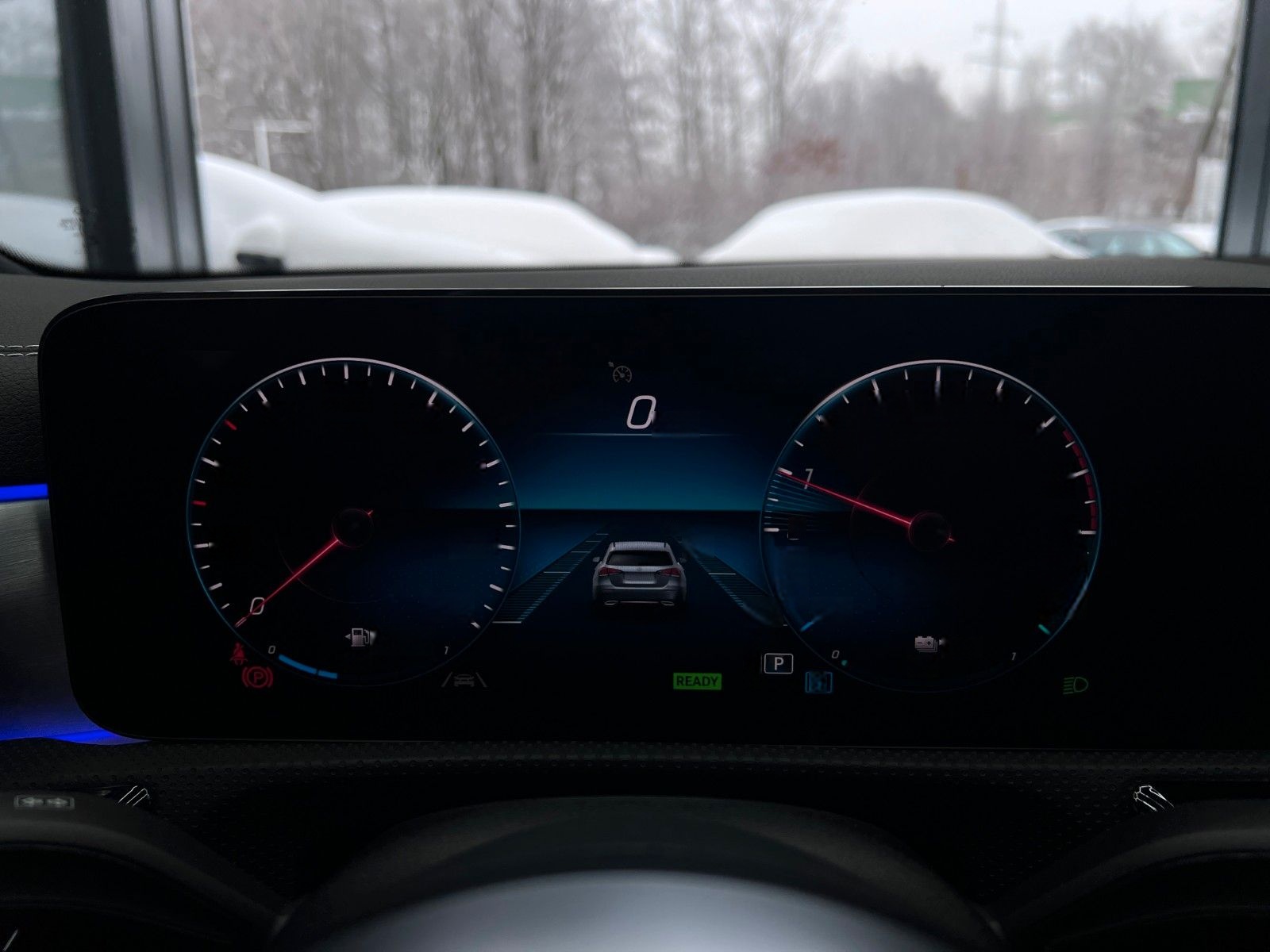 Mercedes-Benz A 250e 8G AMG NIGHT LED AUGR+KAM DAB+CARPLY AMBT foto 25