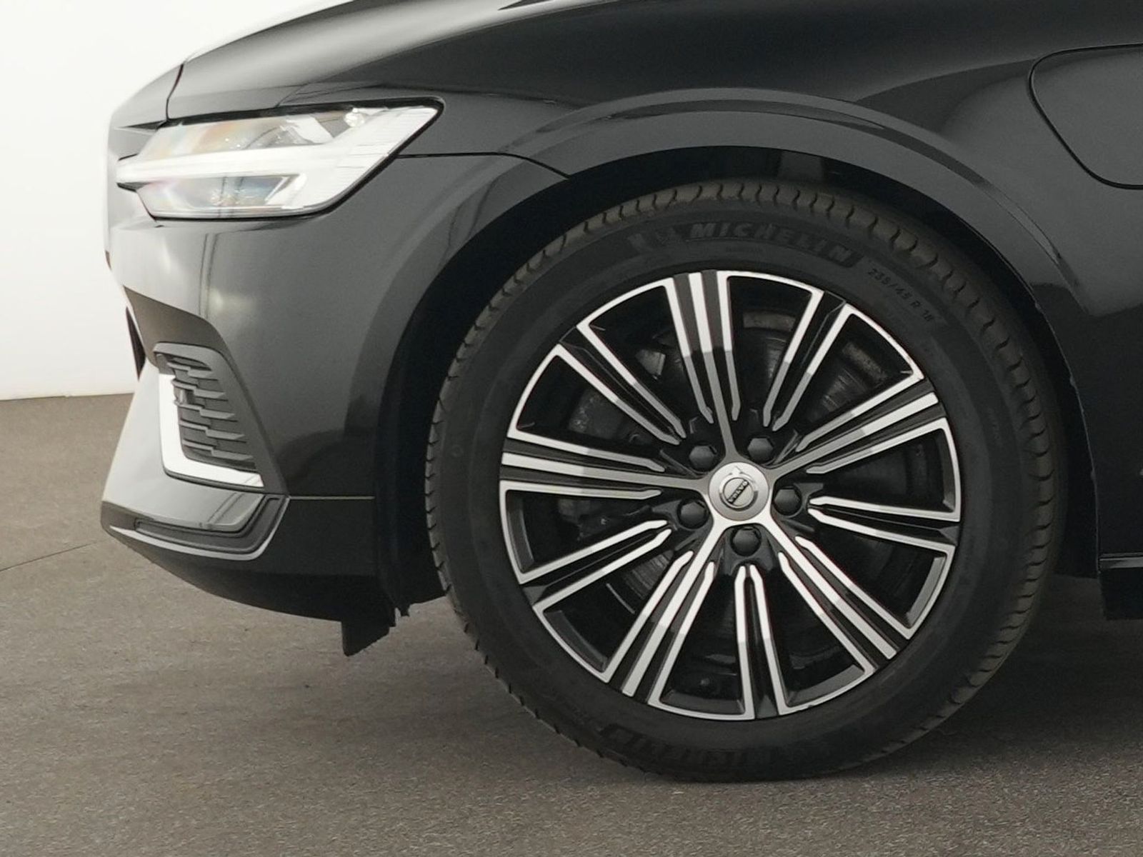 Volvo V60 Inscription Expression Recharge AHK|Navi|LED foto 14