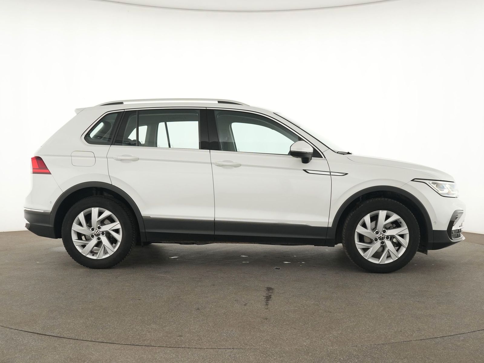 Volkswagen Tiguan Elegance Fernlichassist|Navi|ACC|Kamera foto 6