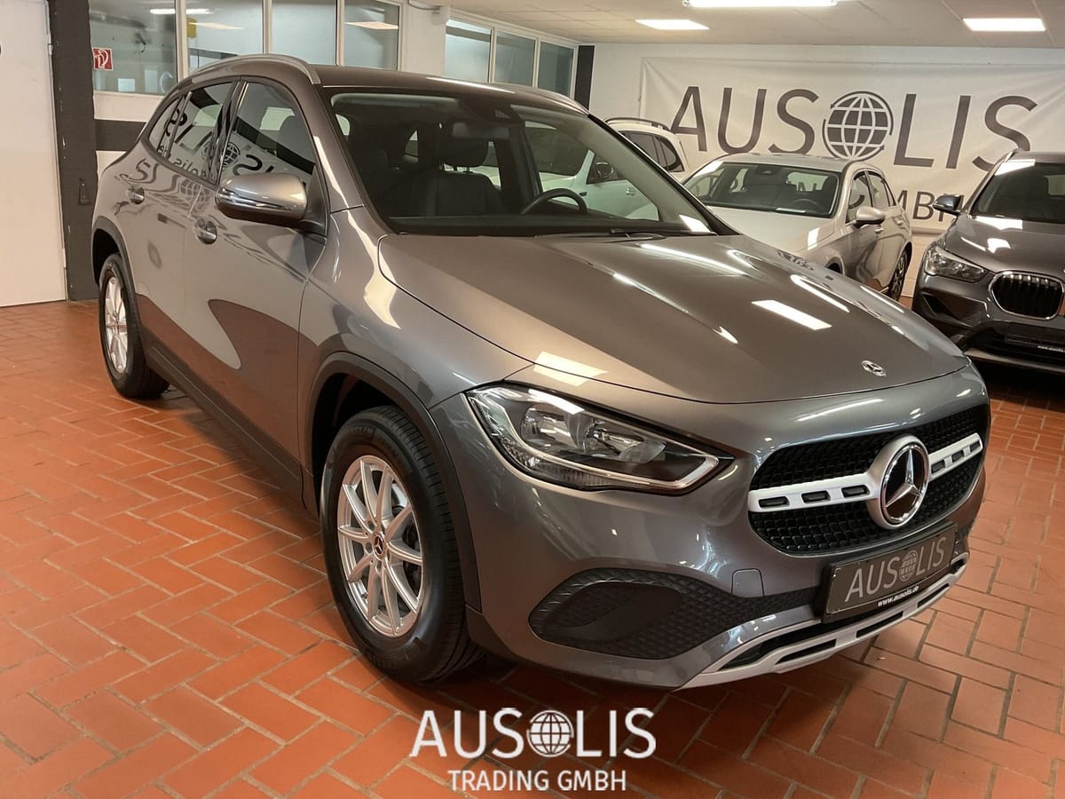 Mercedes-Benz GLA 180 Business 2022