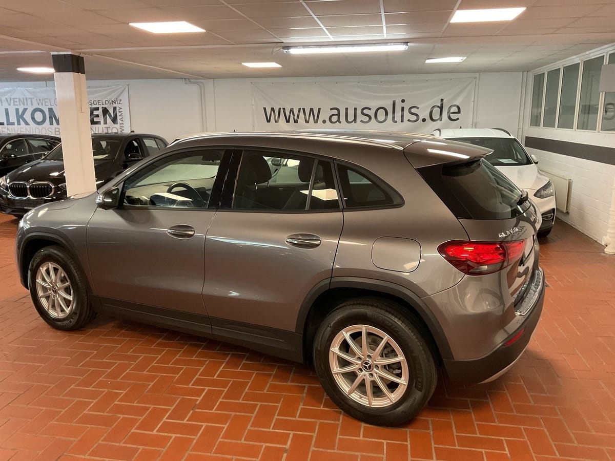 Mercedes-Benz GLA 180 Business Kamera Navi Sitzheizung foto 5