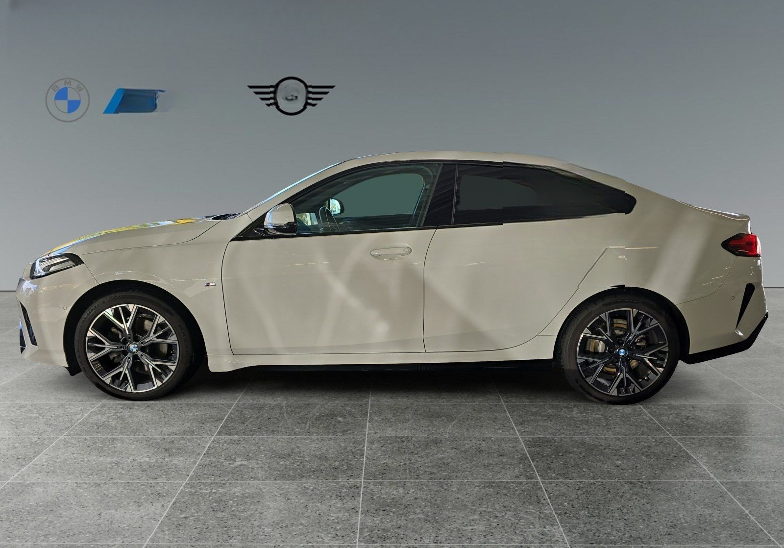 BMW 220 M Sportpaket*18 Zoll*Aktivsitz* foto 2
