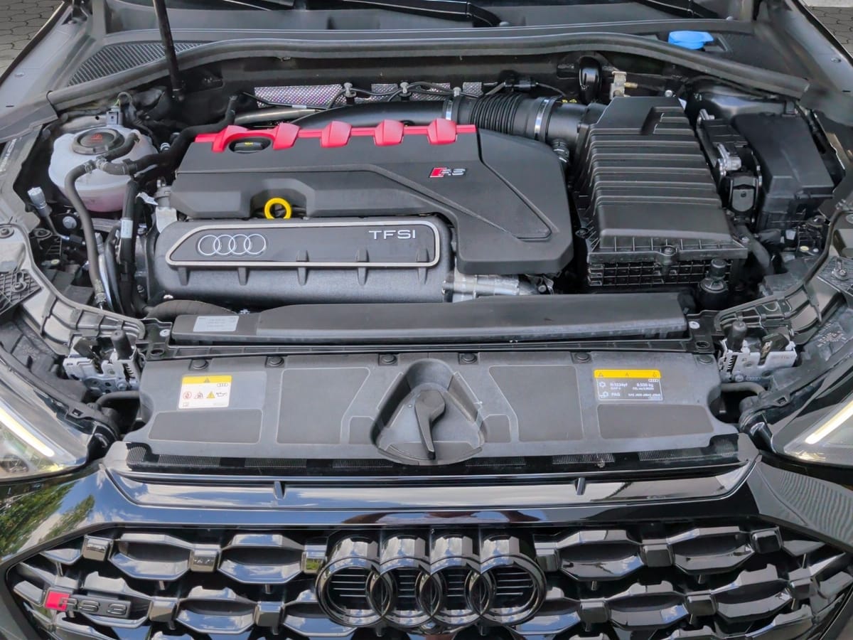 Audi RS3 Sportback 2.5 TFSI quattro B&O MATRIX foto 12
