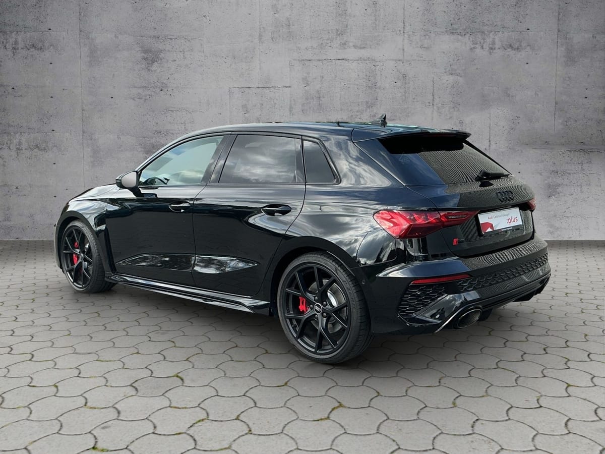 Audi RS3 Sportback 2.5 TFSI quattro B&O MATRIX foto 3