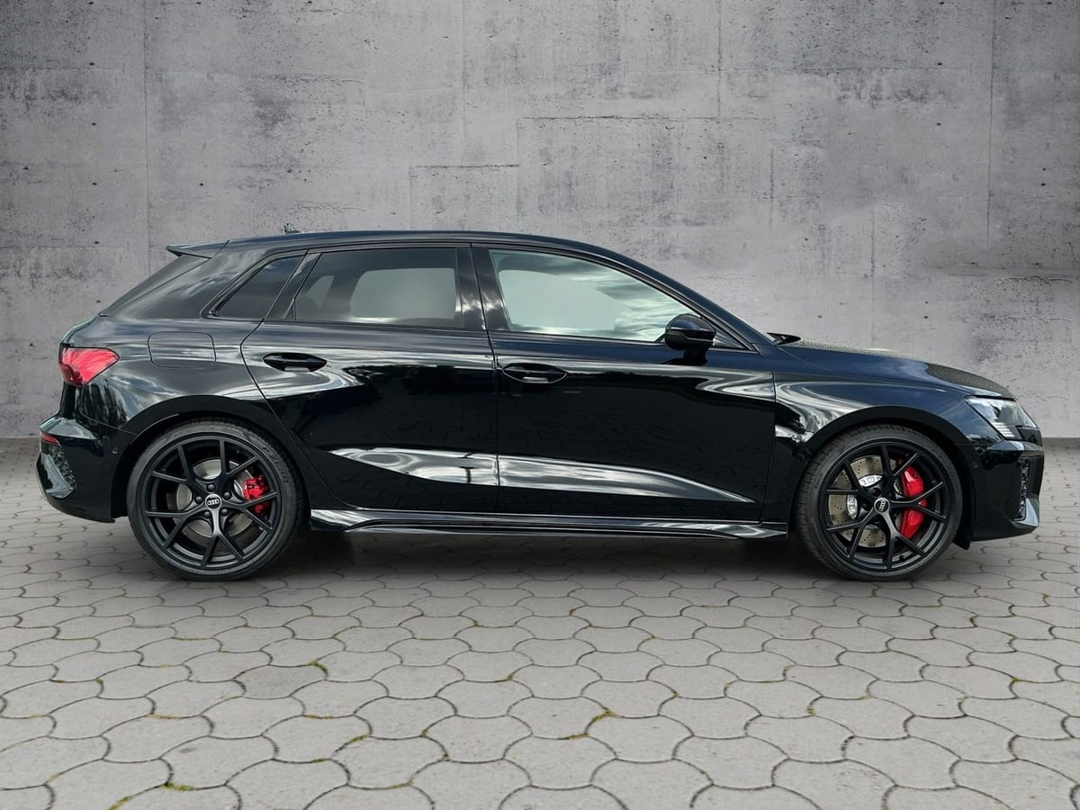 Audi RS3 Sportback 2.5 TFSI quattro B&O MATRIX foto 4