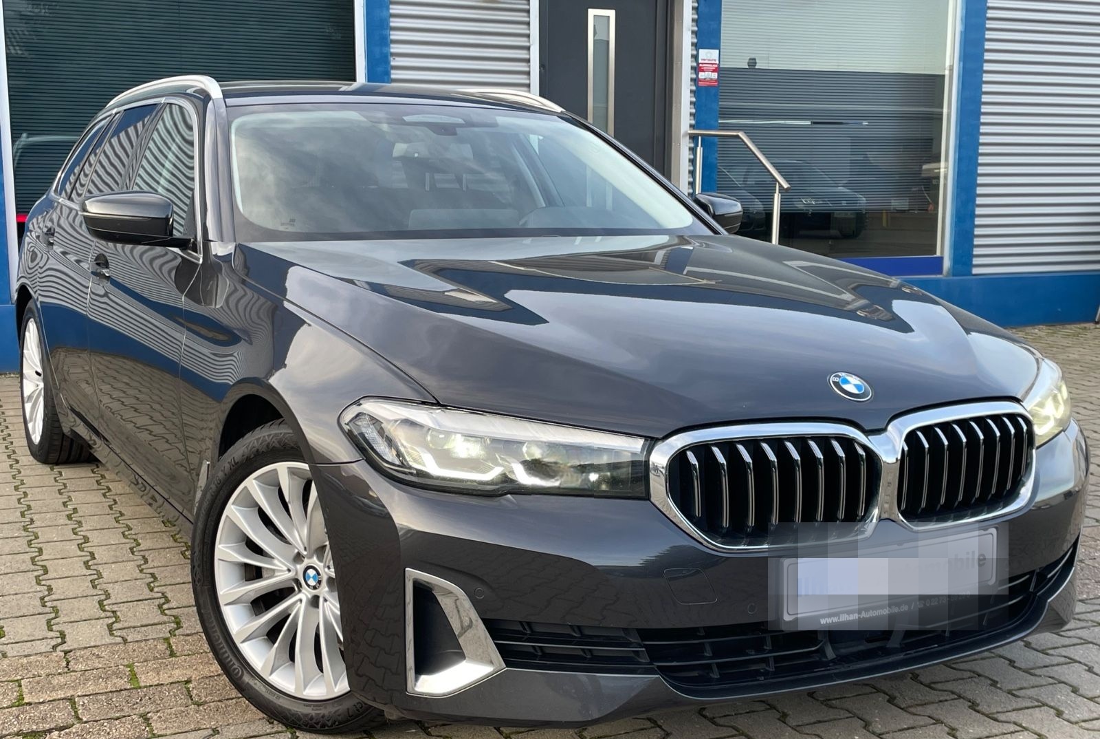 BMW 520 d Luxury Line*LED*LEDER*NAV*RCAM*PDC*ACC* foto 3