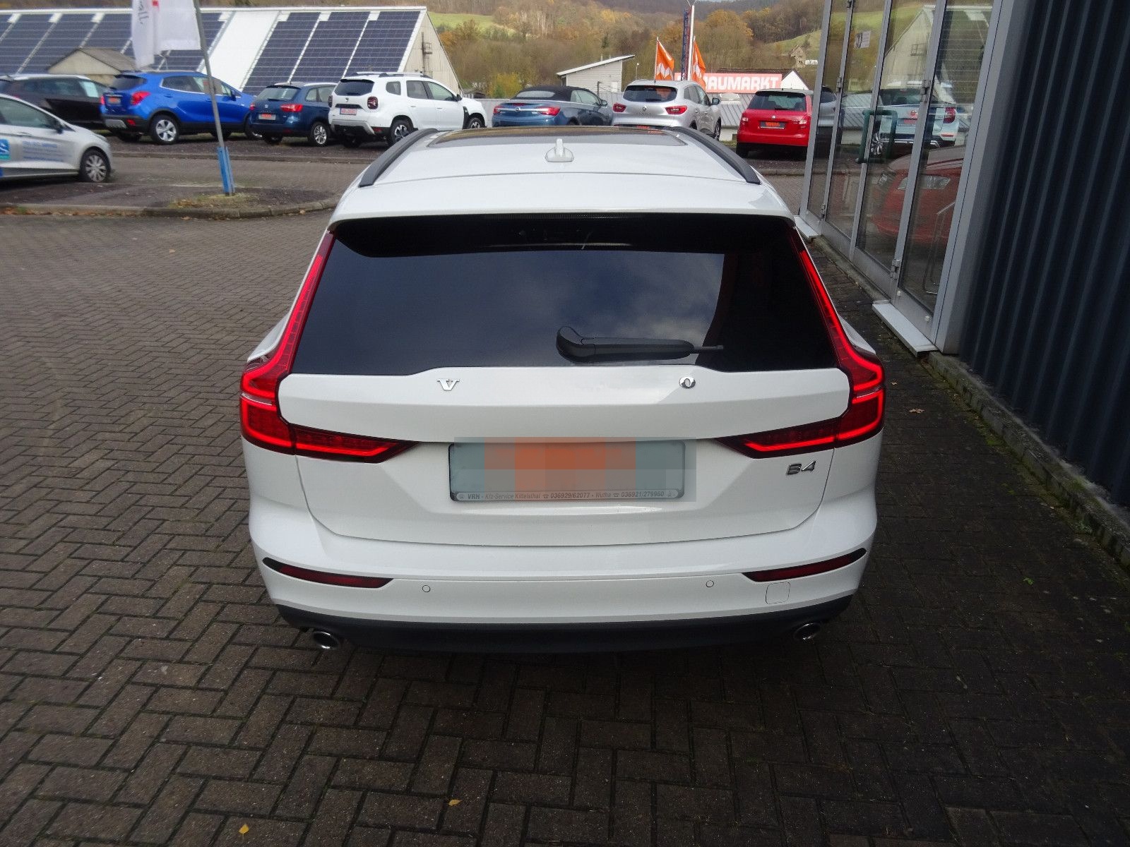 Volvo V60 Kombi Momentum Pro   69 foto 6