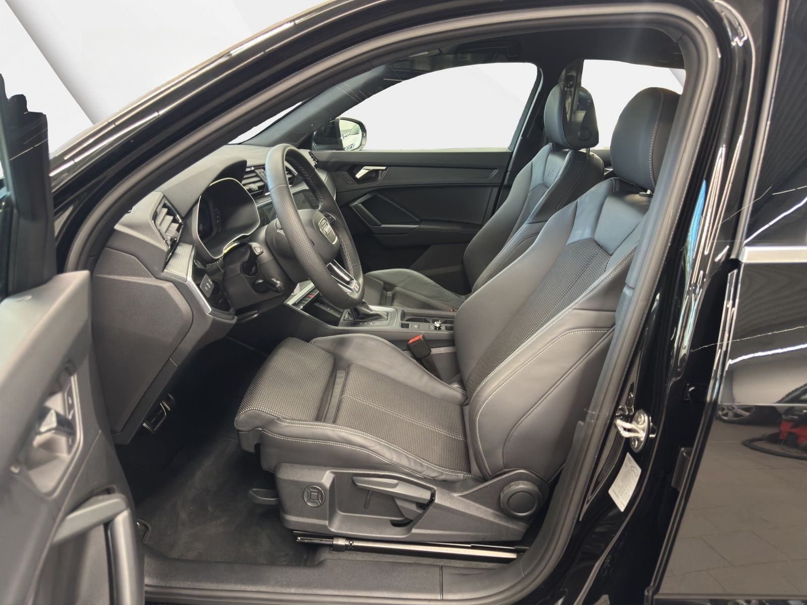 Audi Q3 Sportback 35 TDI S-tronic S line Assistenzpak foto 5