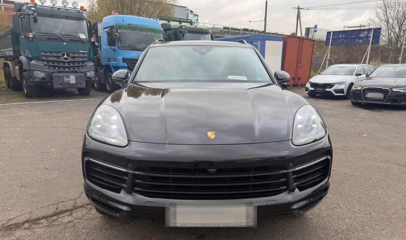 Porsche Cayenne S foto 2