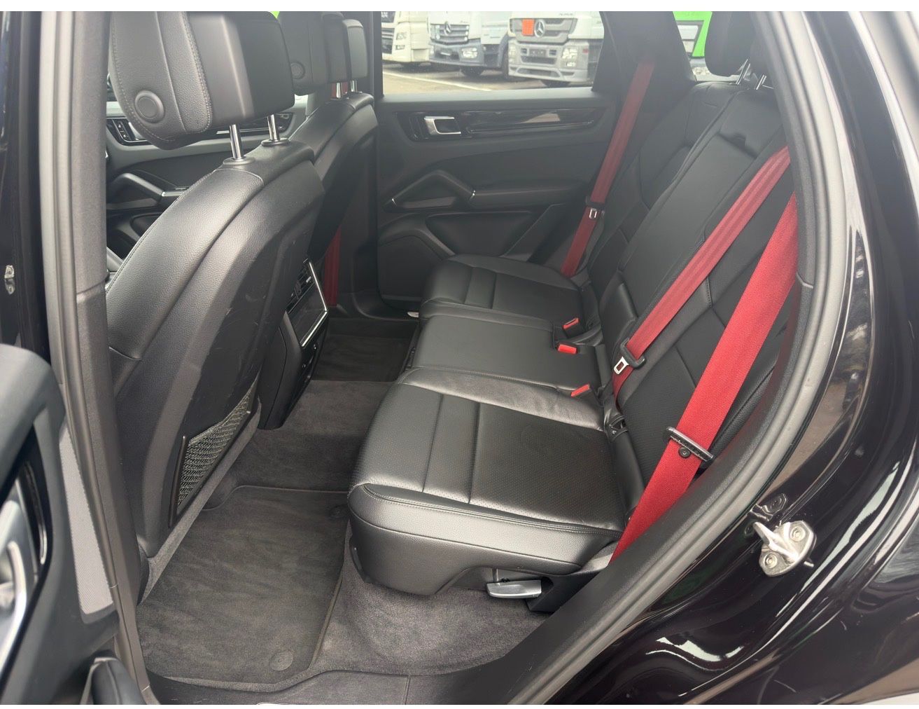 Porsche Cayenne S foto 15