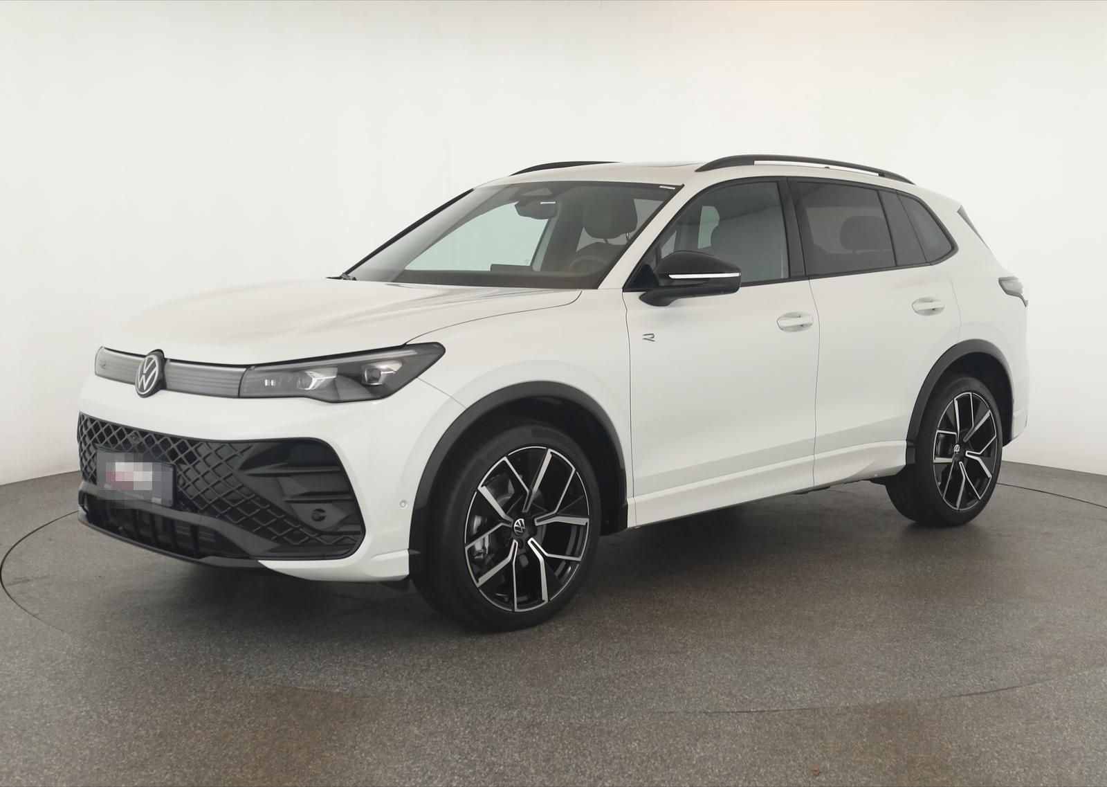Volkswagen Tiguan 2.0 TSI DSG 4M R-Line IQ Pano Nav Key 360 foto 2