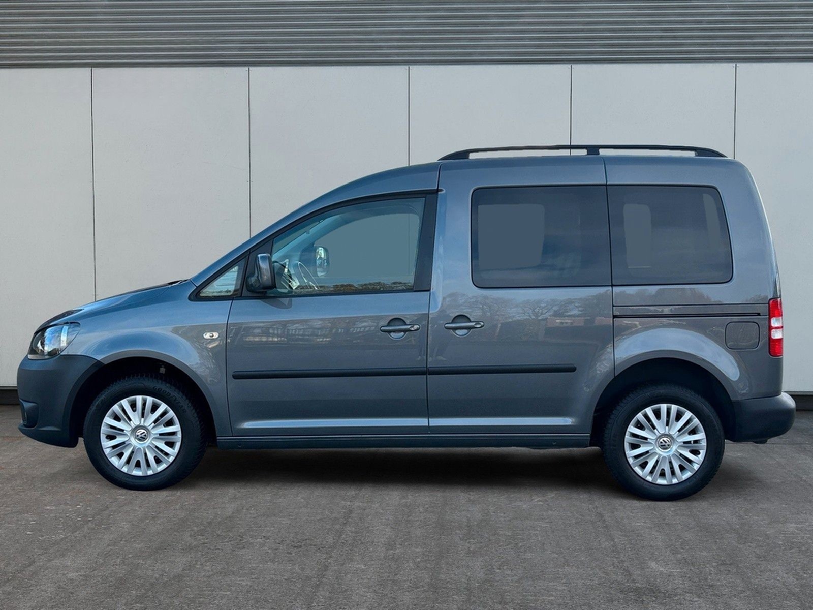 Volkswagen Caddy 1,2 TSI Kombi Trendline *ROLLSTUHLRAMPE* foto 2