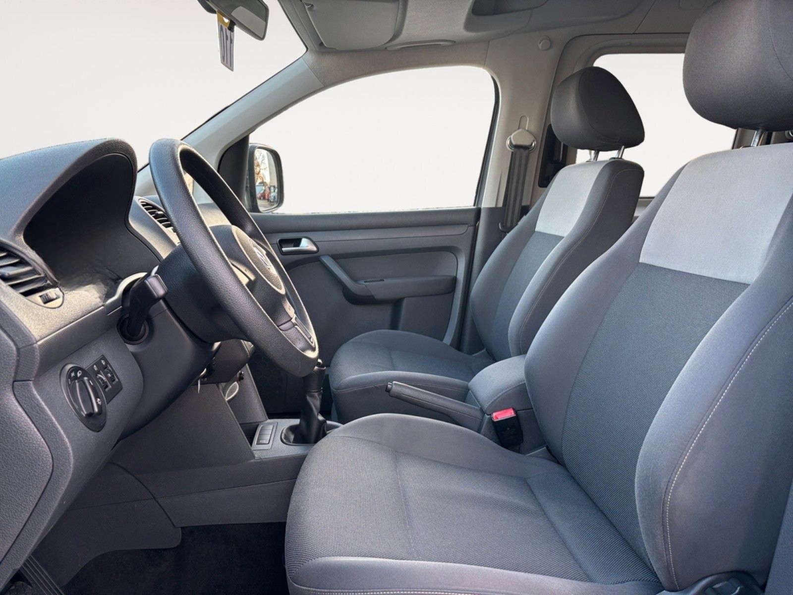 Volkswagen Caddy 1,2 TSI Kombi Trendline *ROLLSTUHLRAMPE* foto 9