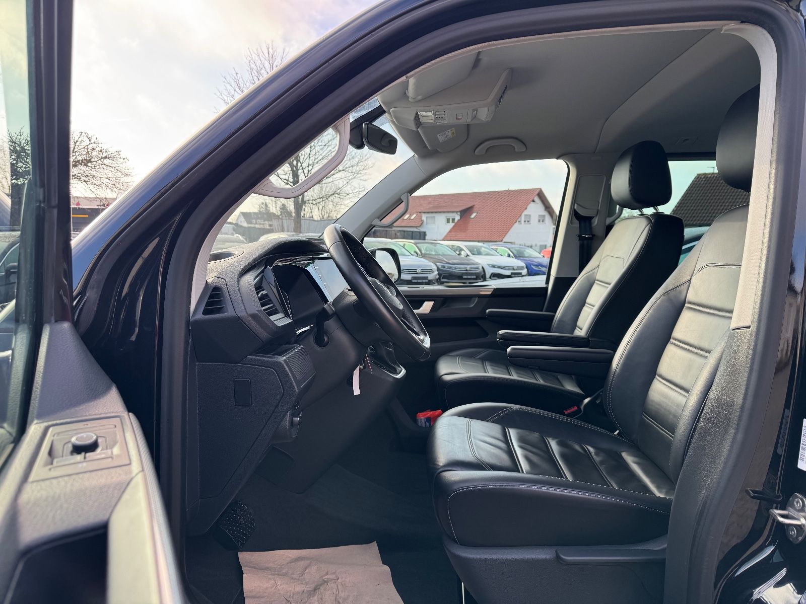 Volkswagen T6.1 Multivan Multivan Highl. AHK Kamera StHz 7S foto 6