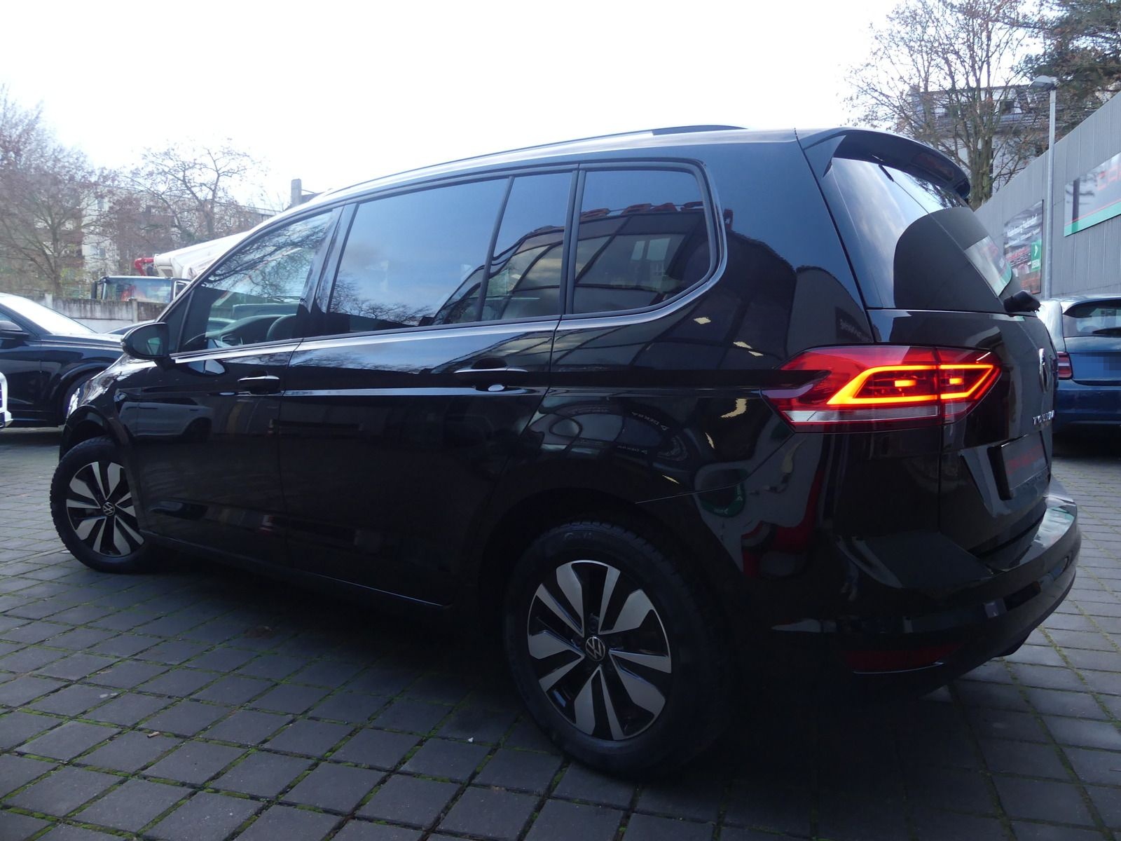 Volkswagen Touran 1.5 TSI GOAL 7SITZER IQ.LIGHT/AHK/E-KLAPP foto 22