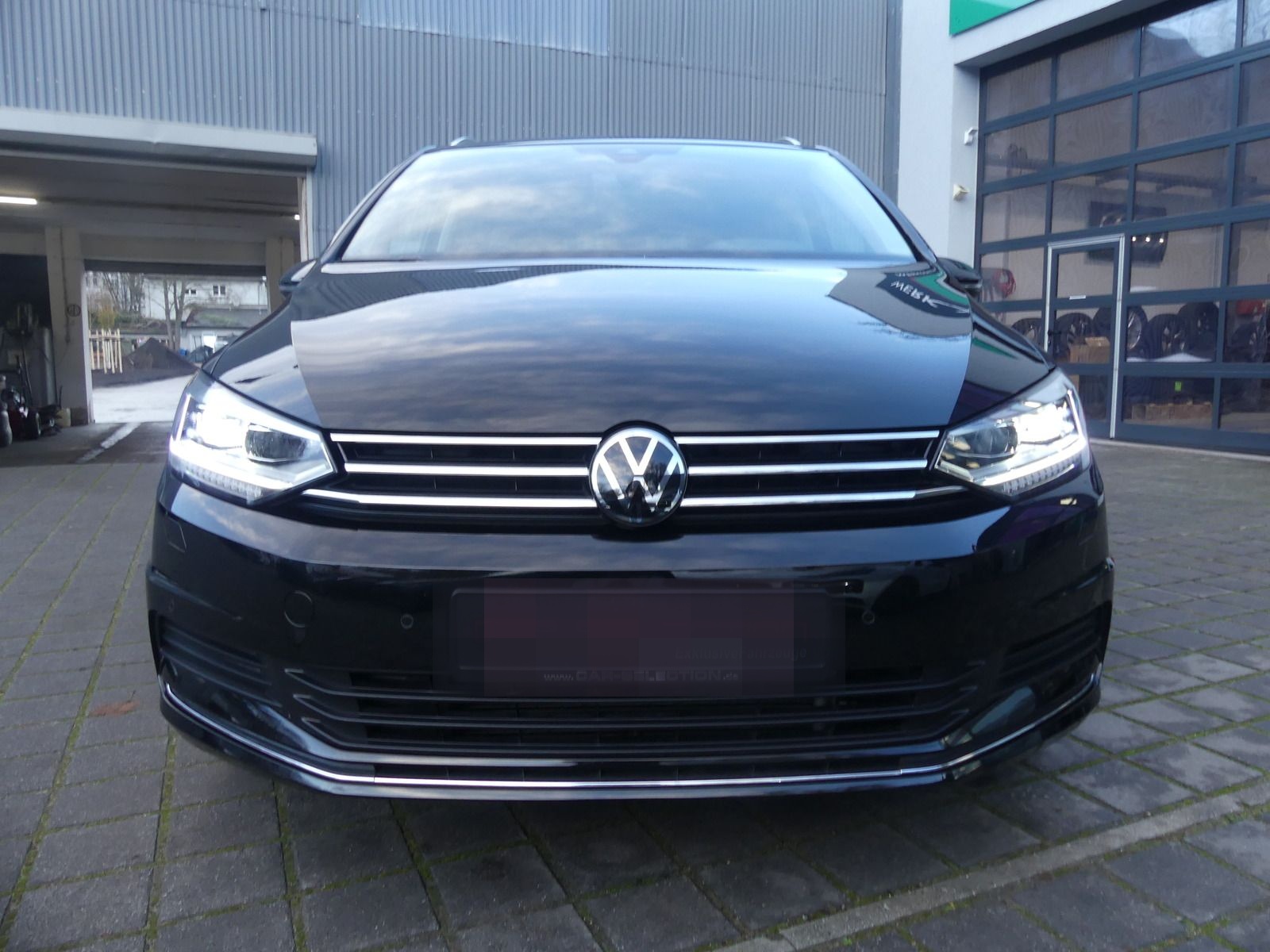 Volkswagen Touran 1.5 TSI GOAL 7SITZER IQ.LIGHT/AHK/E-KLAPP foto 24