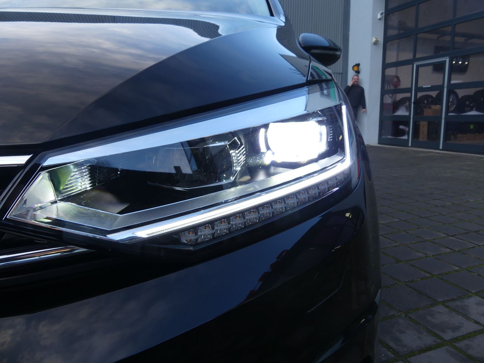 Volkswagen Touran 1.5 TSI GOAL 7SITZER IQ.LIGHT/AHK/E-KLAPP foto 25