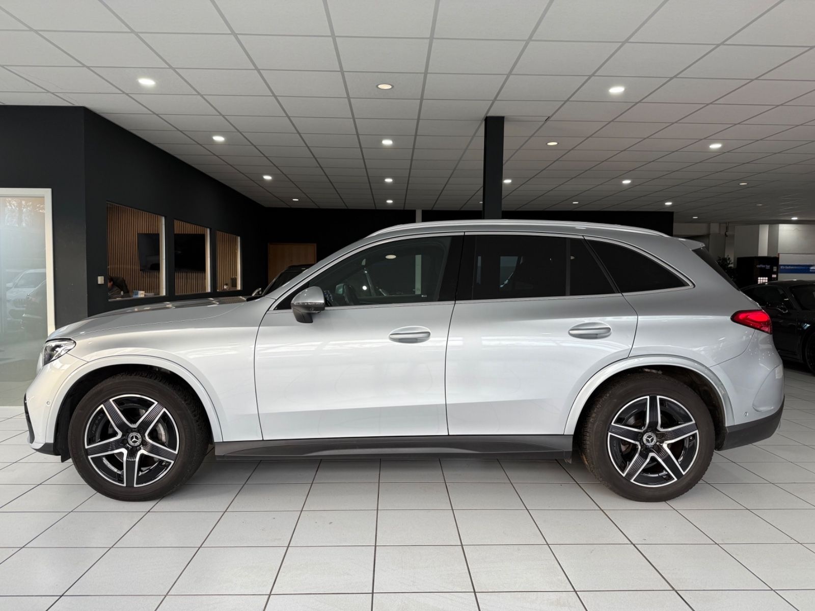 Mercedes-Benz GLC 200 4Matic*AMG-LINE*360*DISTRONIC*MEMORY*LED foto 2