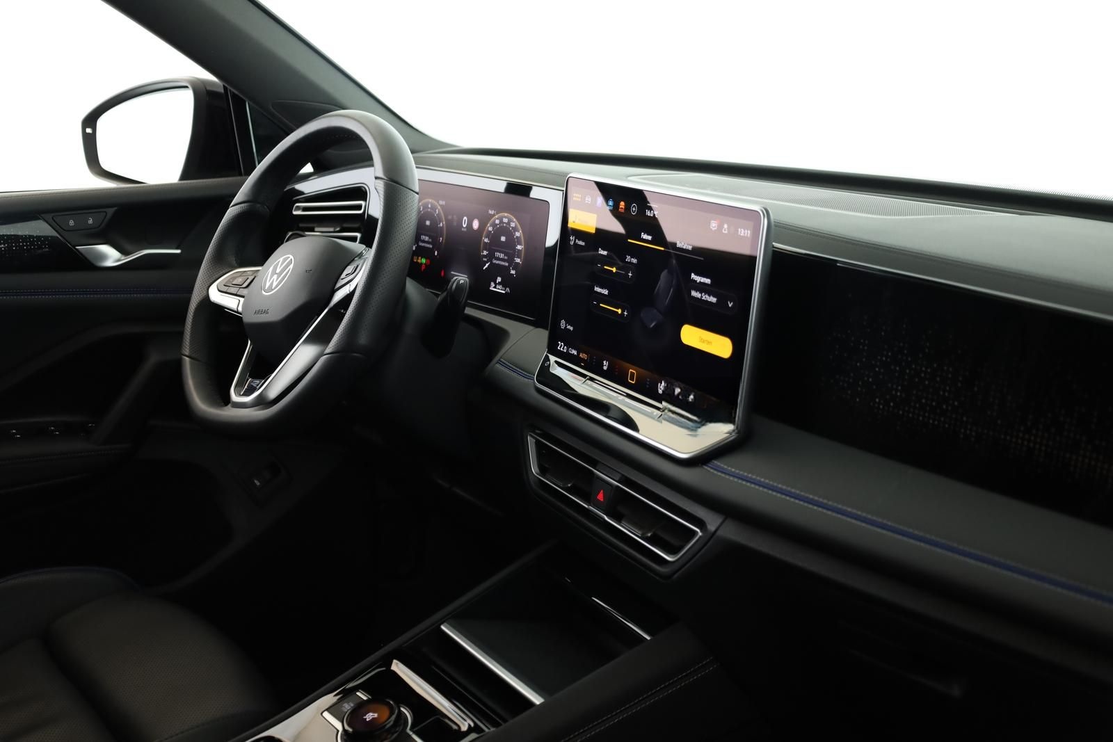 Volkswagen Tiguan 2.0 TSI DSG 4M R-Line IQ Pano Nav Key 360 foto 14