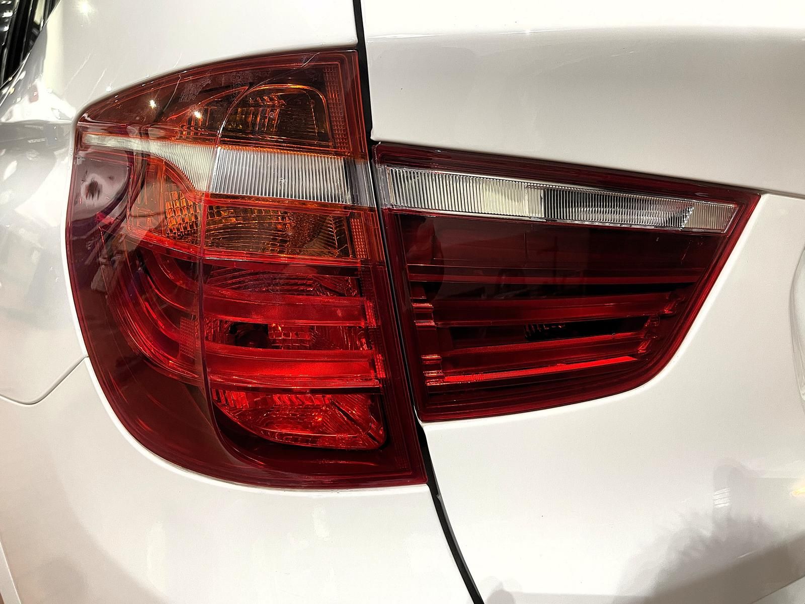 BMW X3 30d xDrive Aut M Sport XENON HUD PANO H&K NAV foto 42