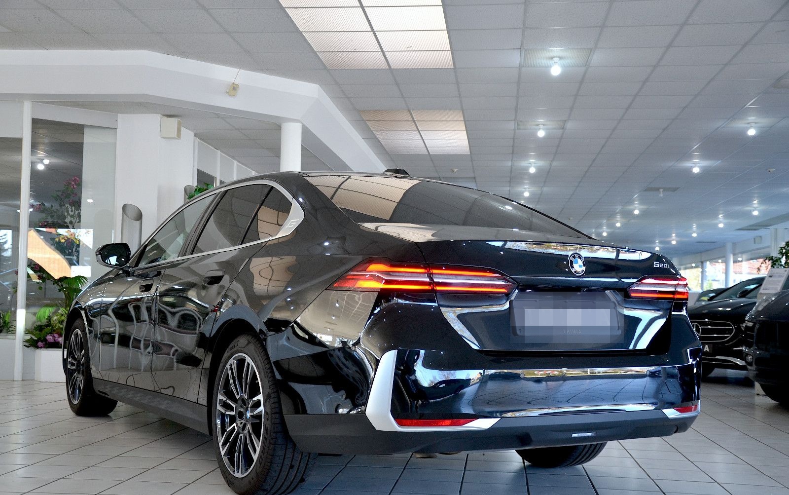 BMW 520i A | HUD | LED | 4 ZONEN | HARMAN | ACC foto 4