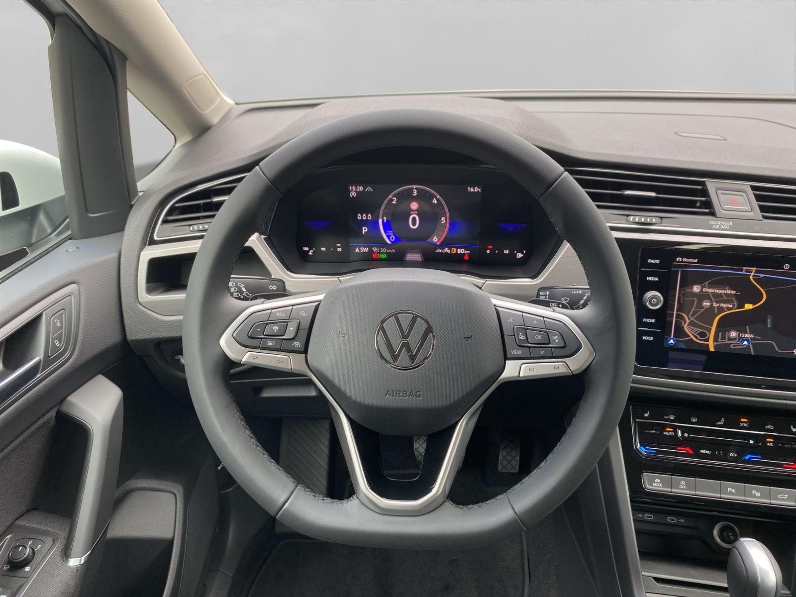 Volkswagen Touran 2.0 TDI Comfortline +DSG+NAVI+AHK+LED+LM+ foto 10