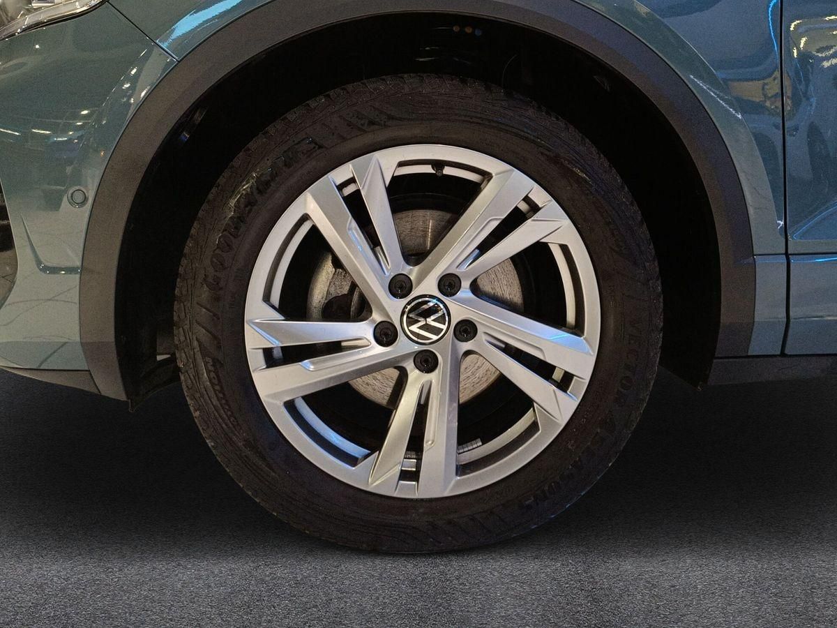 Volkswagen T-ROC 1.5 TSI "R-LINE" 150 PS DSG+NAVI+REARVIEW+ foto 11