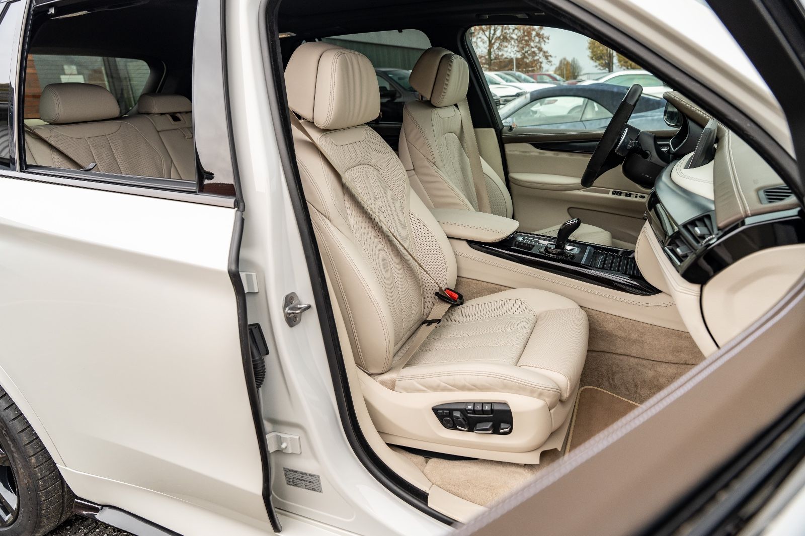 BMW X5 xDrive 50i M-Paket/HUD/LED/H&K/PANO/NAPPA/ACC foto 27