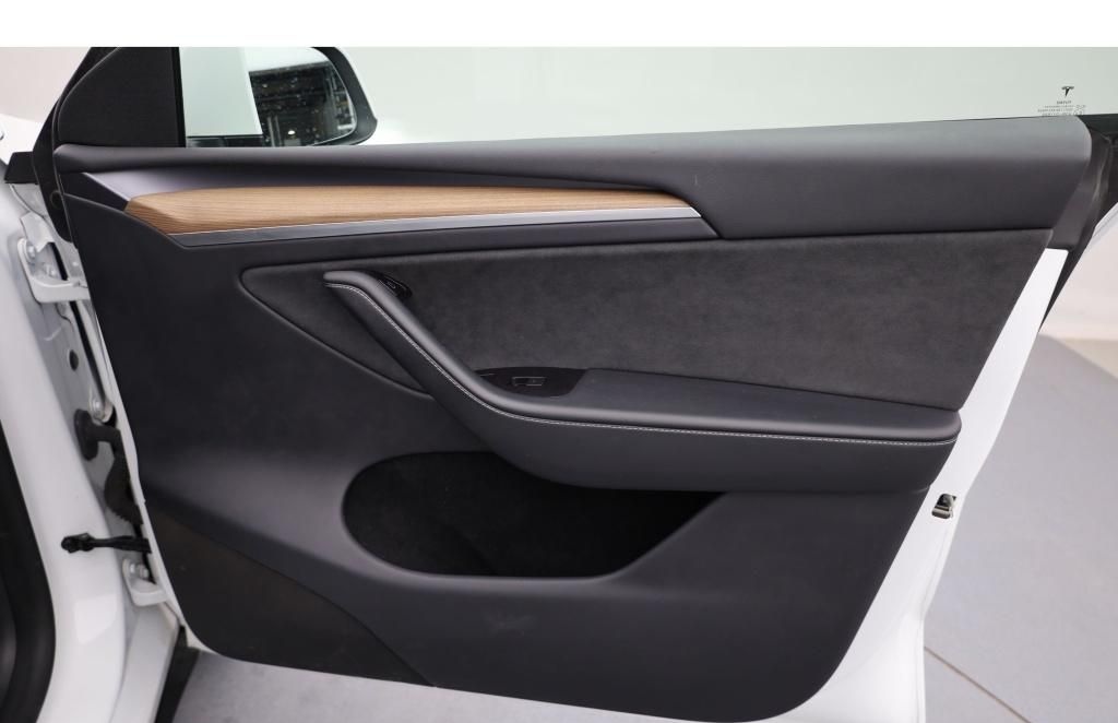 Tesla Model Y Dual AWD Pano 4xSHZ HD Kamera foto 15