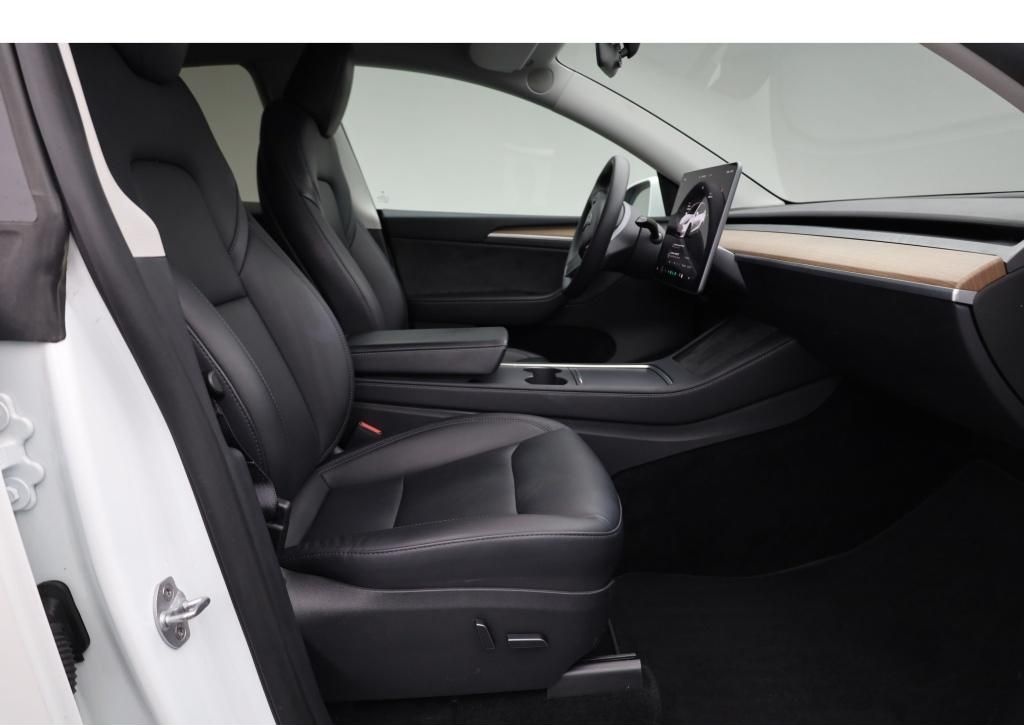 Tesla Model Y Dual AWD Pano 4xSHZ HD Kamera foto 16