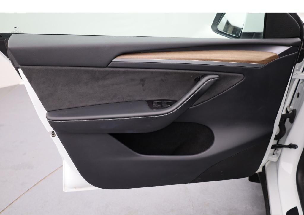 Tesla Model Y Dual AWD Pano 4xSHZ HD Kamera foto 10