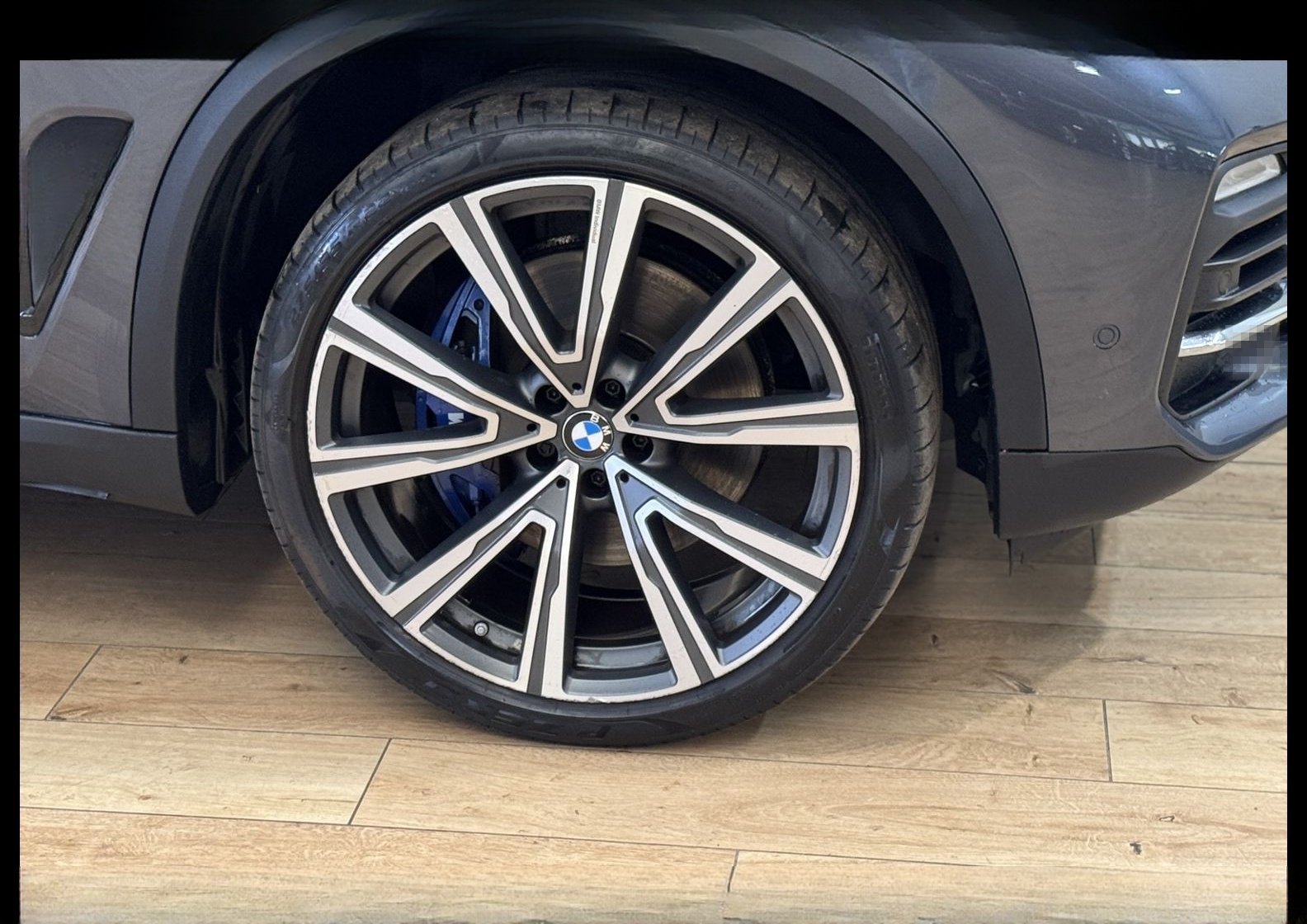 BMW X5 xDrive 40i SPORT-AUTOM *22 ZOLL*AHK*PANO* foto 12