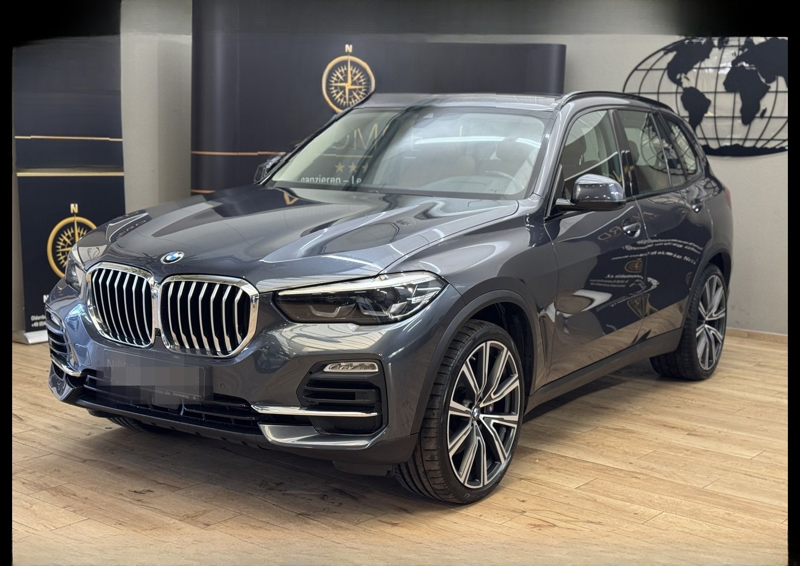 BMW X5 xDrive 40i SPORT-AUTOM *22 ZOLL*AHK*PANO* foto 5