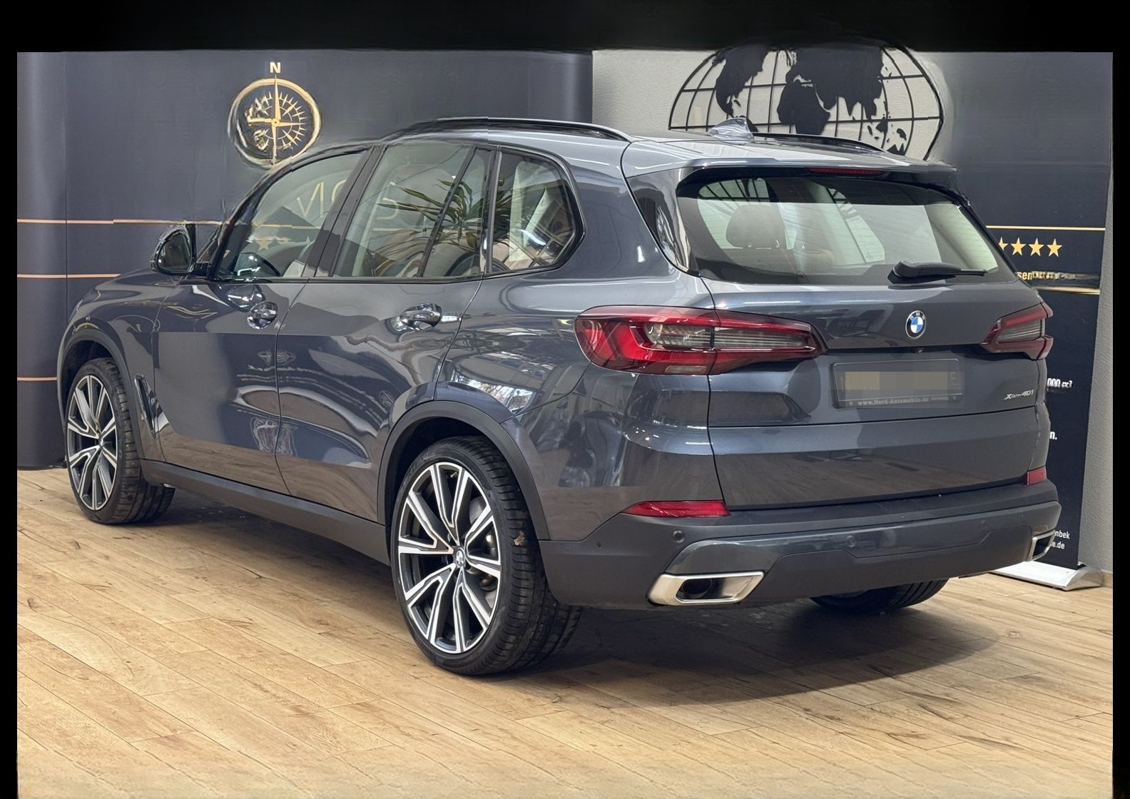 BMW X5 xDrive 40i SPORT-AUTOM *22 ZOLL*AHK*PANO* foto 8