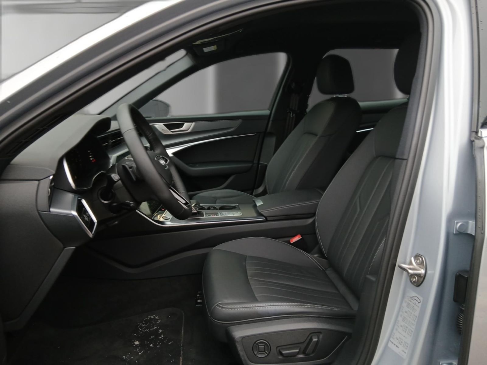 Audi A6 Avant 45 TFSI Adv. S tronic *AHK*TOUR*SHZ* foto 10