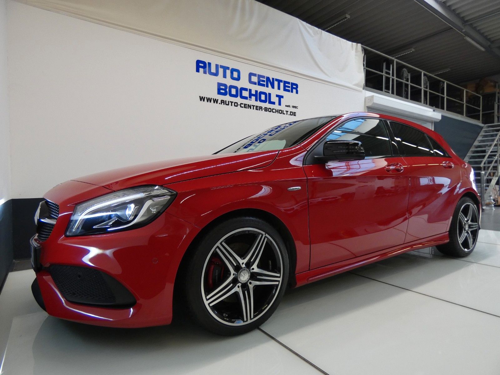 Mercedes-Benz A 250 AMG Sport*Navi*Panorama*LM 18 foto 11