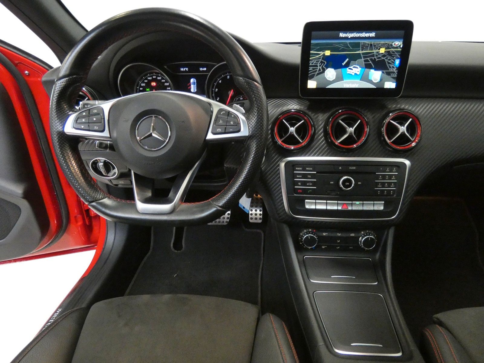 Mercedes-Benz A 250 AMG Sport*Navi*Panorama*LM 18 foto 22