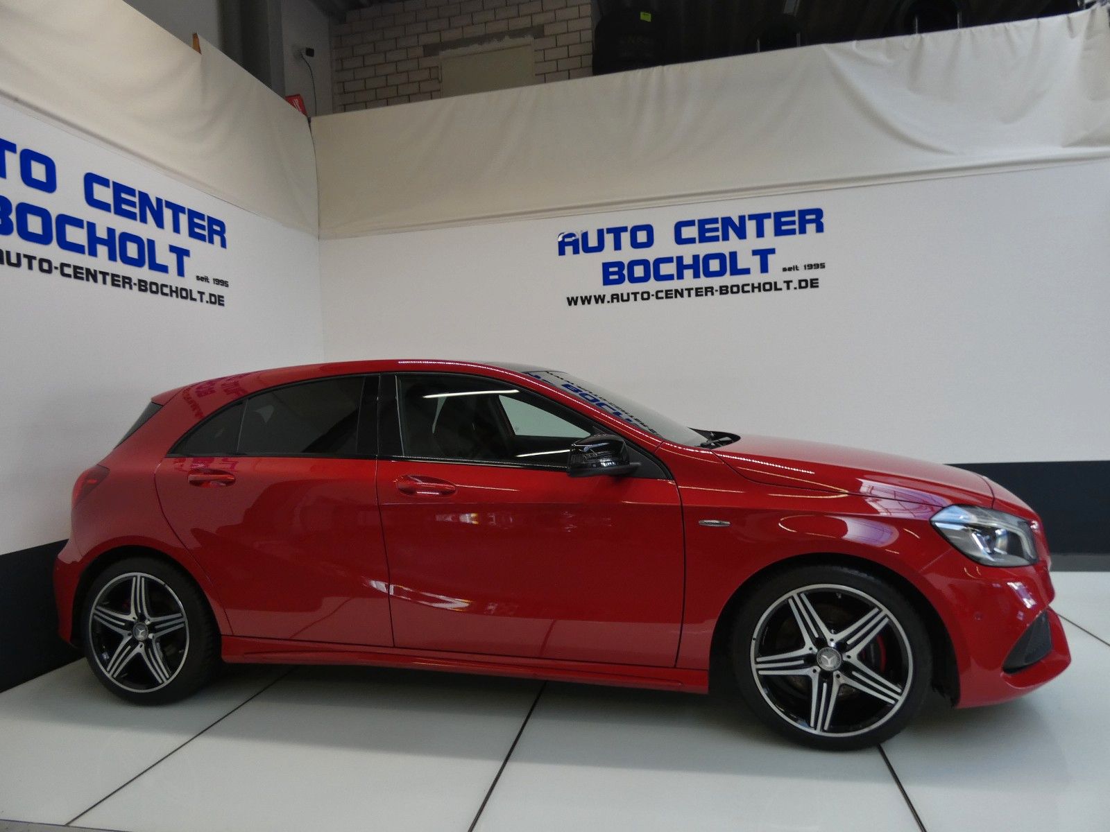 Mercedes-Benz A 250 AMG Sport*Navi*Panorama*LM 18 foto 5